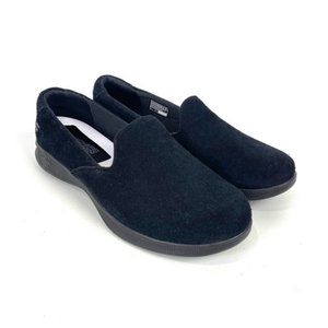 NEW Skechers On-the-Go Flex Black Suede Slip On Shoes Size 9.5